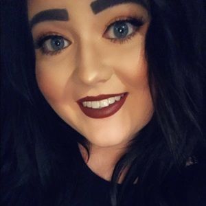 Meet your Posher, Kaylee